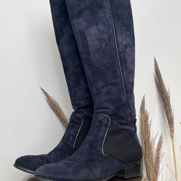 Donald J. Pliner Black Heeled Boots - Picture 4 of 9